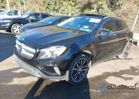 2015 Mercedes-Benz Gla 250 z USA, uszkodzony, nr VIN WDCTG4EB9FJ163964